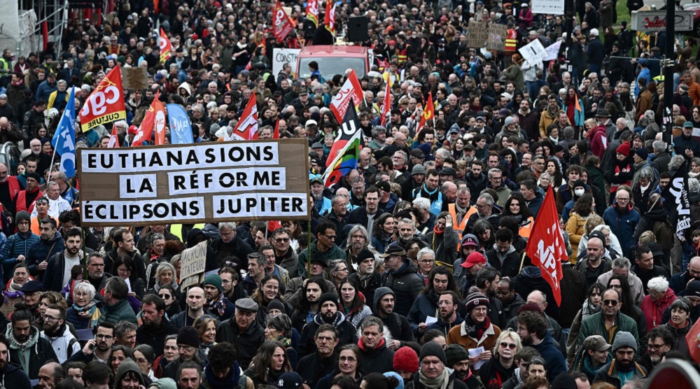 Protestat kunder reformes se pensioneve, 111 te arrestuar ne France